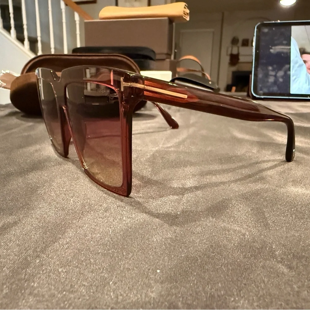 Tom Ford Sabrina-02 (FT0764) sunglasses with case and dusty - Picture 8 of 15